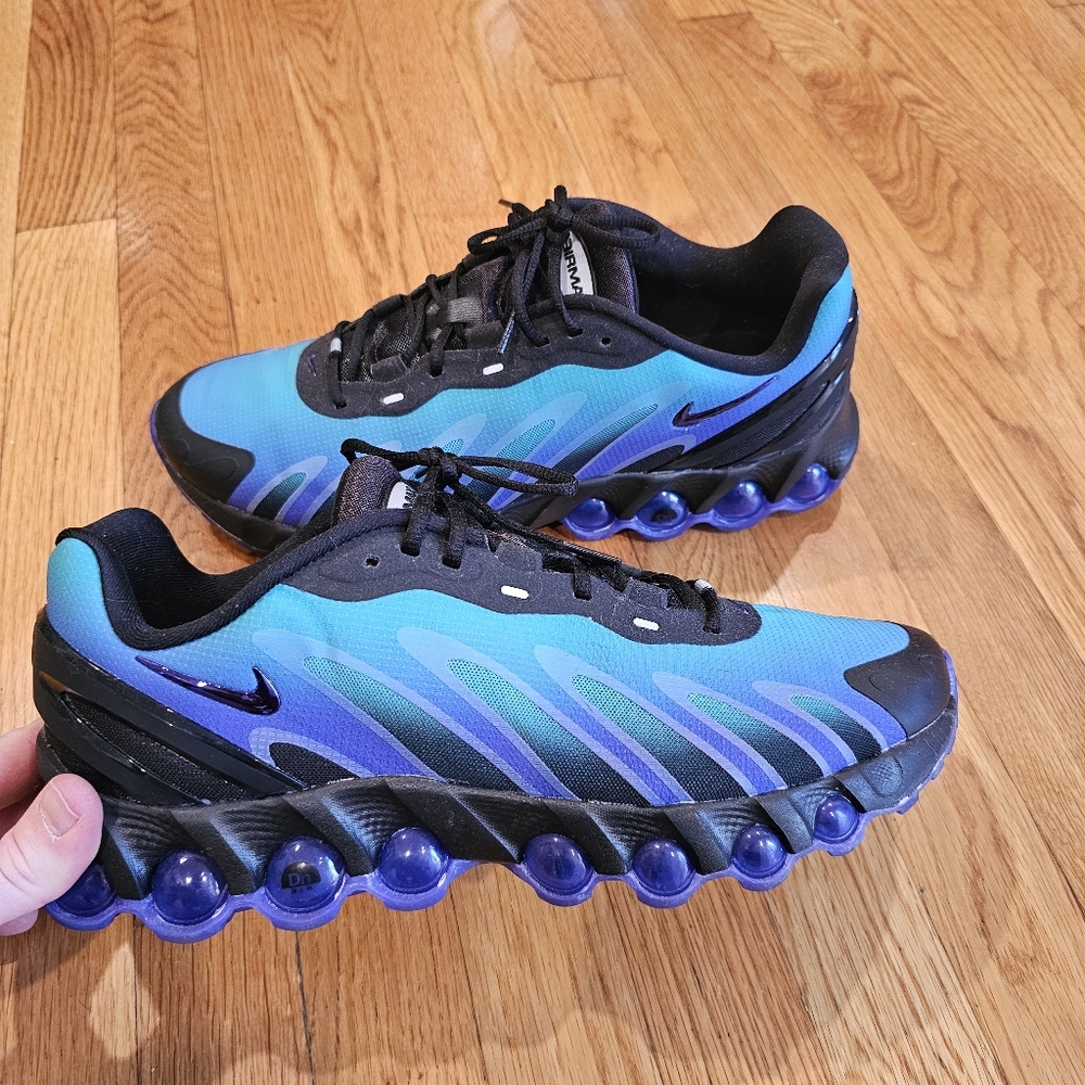 Nike Air Max Dn8 Size 11.5
